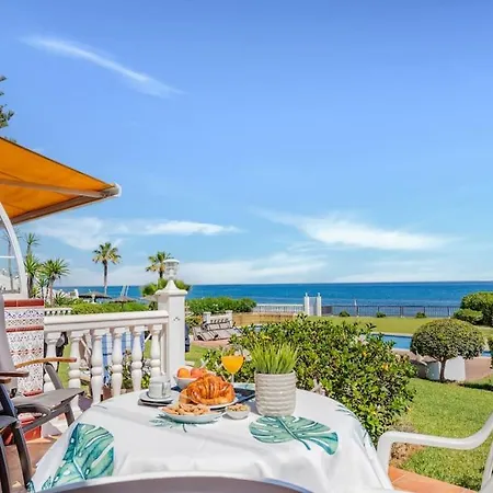 Nyaraló Adosada Con Jardin Y Piscina Con Acceso Al Mar - Dona Lola
