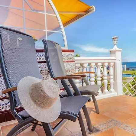 Holiday home Adosada Con Jardin Y Piscina Con Acceso Al Mar - Dona Lola Sitio de Calahonda