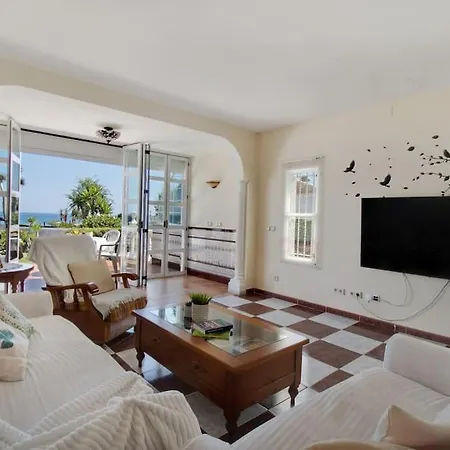 Adosada Con Jardin Y Piscina Con Acceso Al Mar - Dona Lola Holiday home *